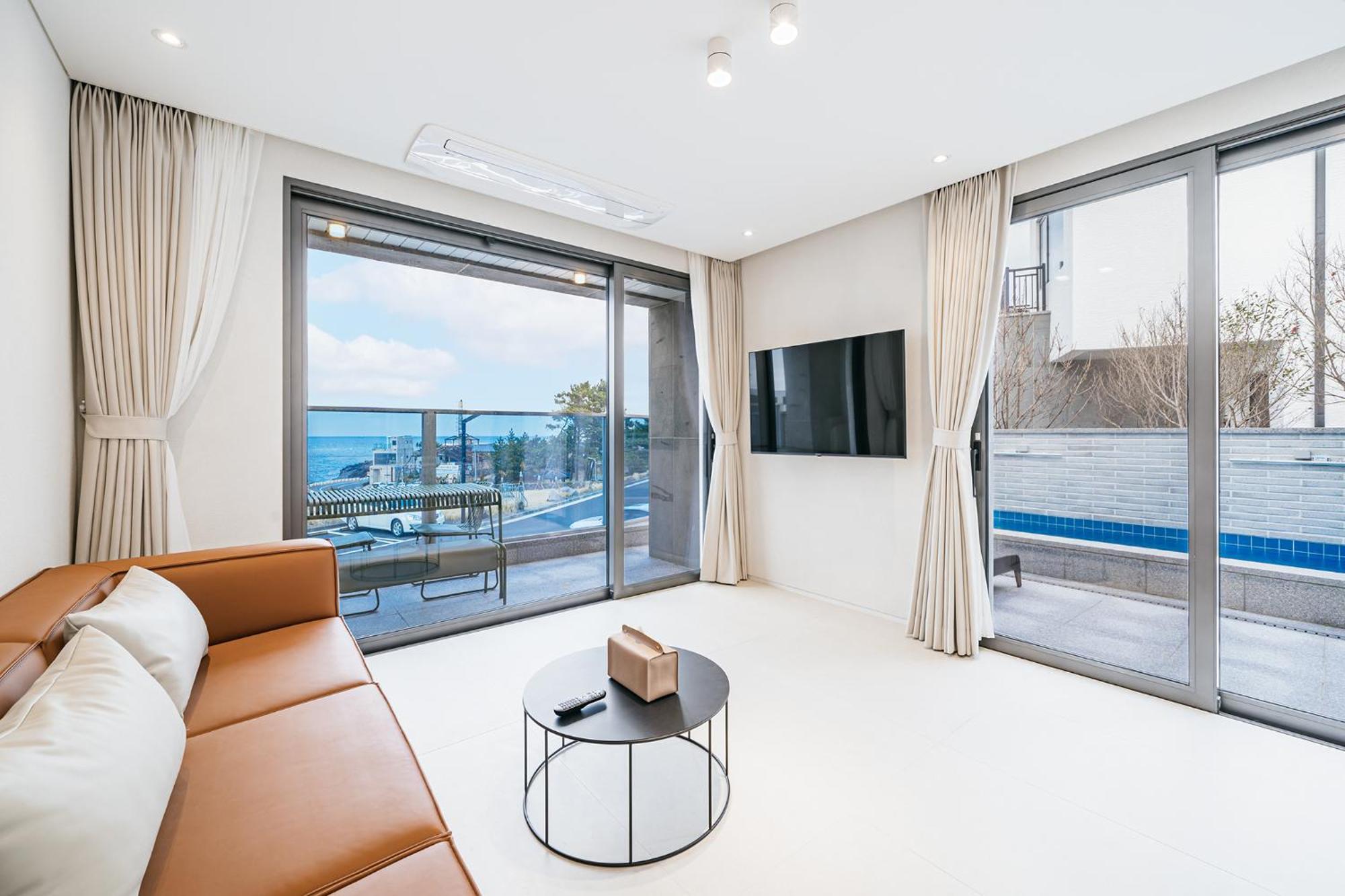 Ddosi Aewol Pool Villa جيجو المظهر الخارجي الصورة